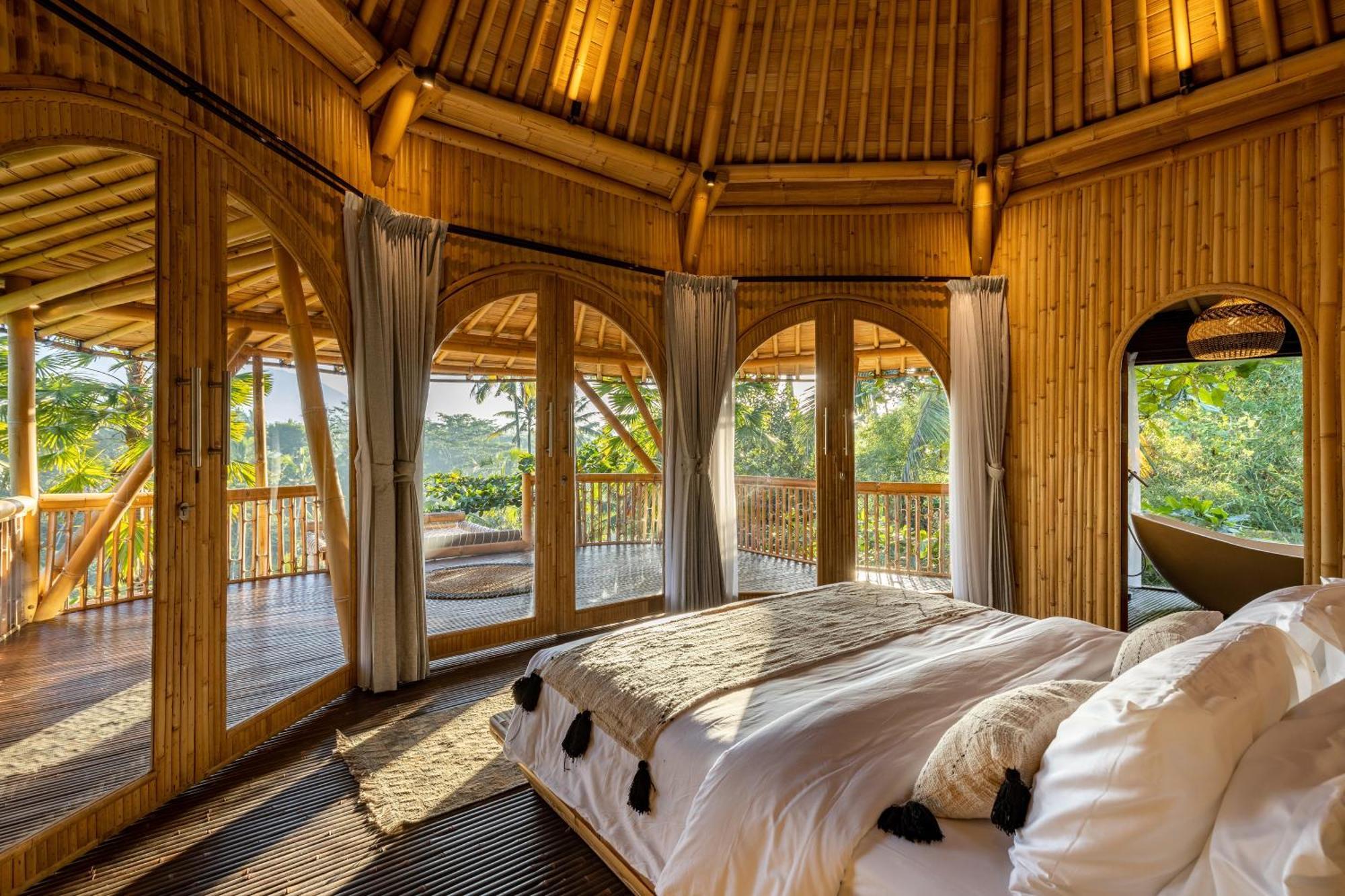 Eco Six Bali Hotel Tampaksiring Buitenkant foto